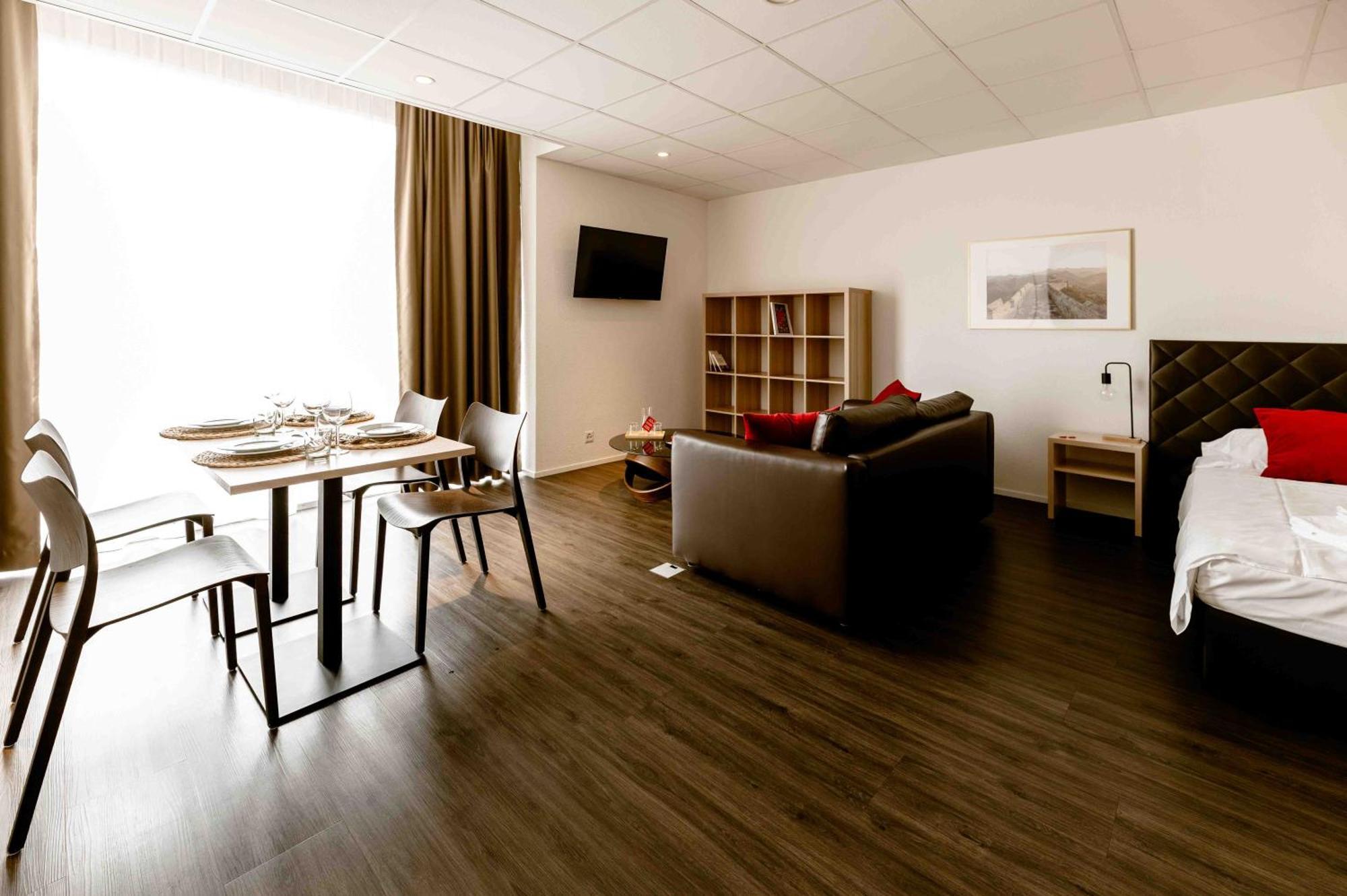 Los Lorentes Apartments Bern Airport Belp Dış mekan fotoğraf